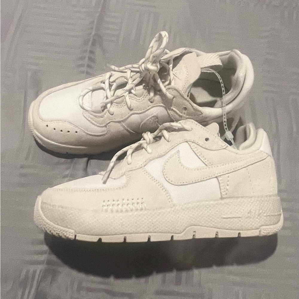 NWT Women’s Nike Airforce White & Cream Sneakers Size 5